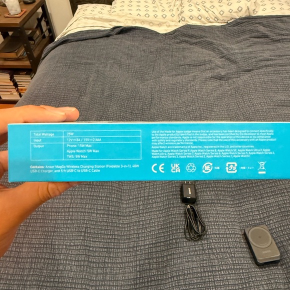 Anker mag safe 3in1 Wireless Charging Station - Black - Picture 7 of 8